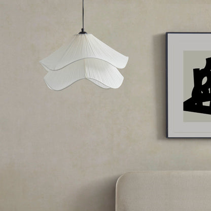 Petalia | Plafondlamp met witte stoffen bloemblaadjes