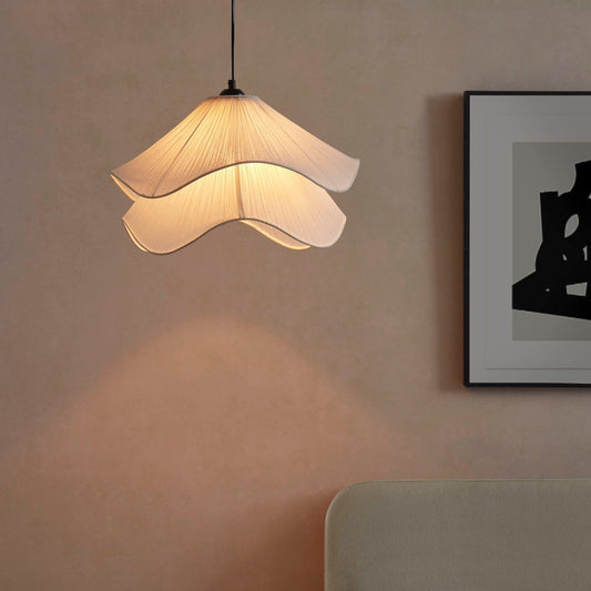 Petalia | Plafondlamp met witte stoffen bloemblaadjes