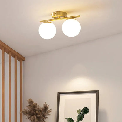 WhiteAura | LED-plafondlamp in wit glas en gouden details