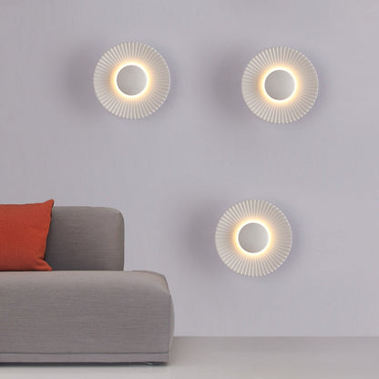 Hasna SunRay – LED wandlamp in de vorm van een metalen zon